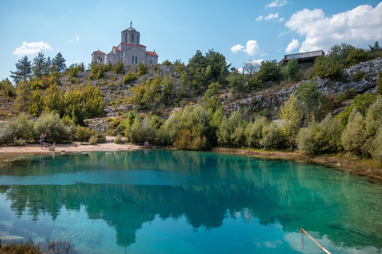 Veliko vrilo Cetine