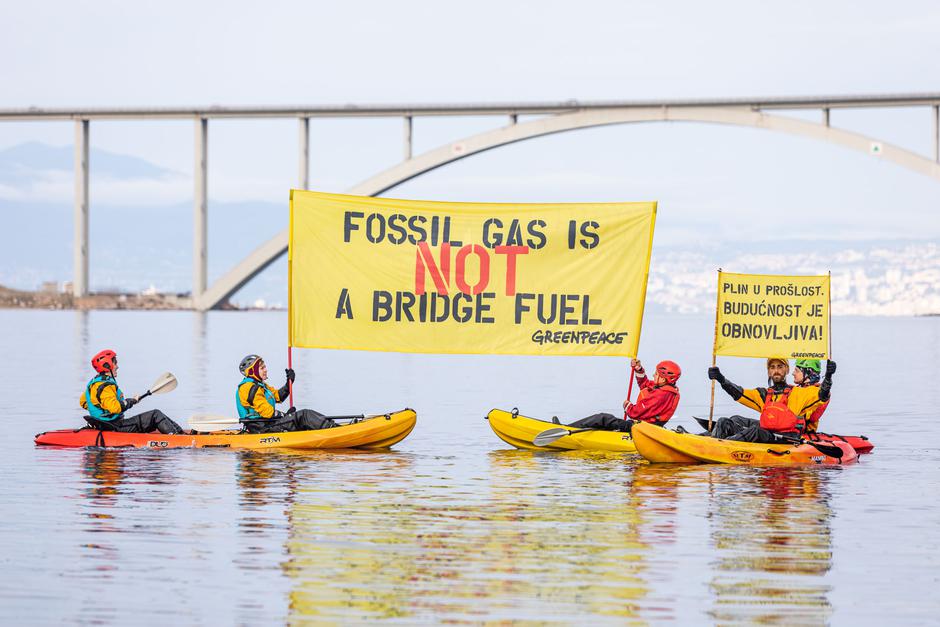 Greenpeaceovi kajaktivisti