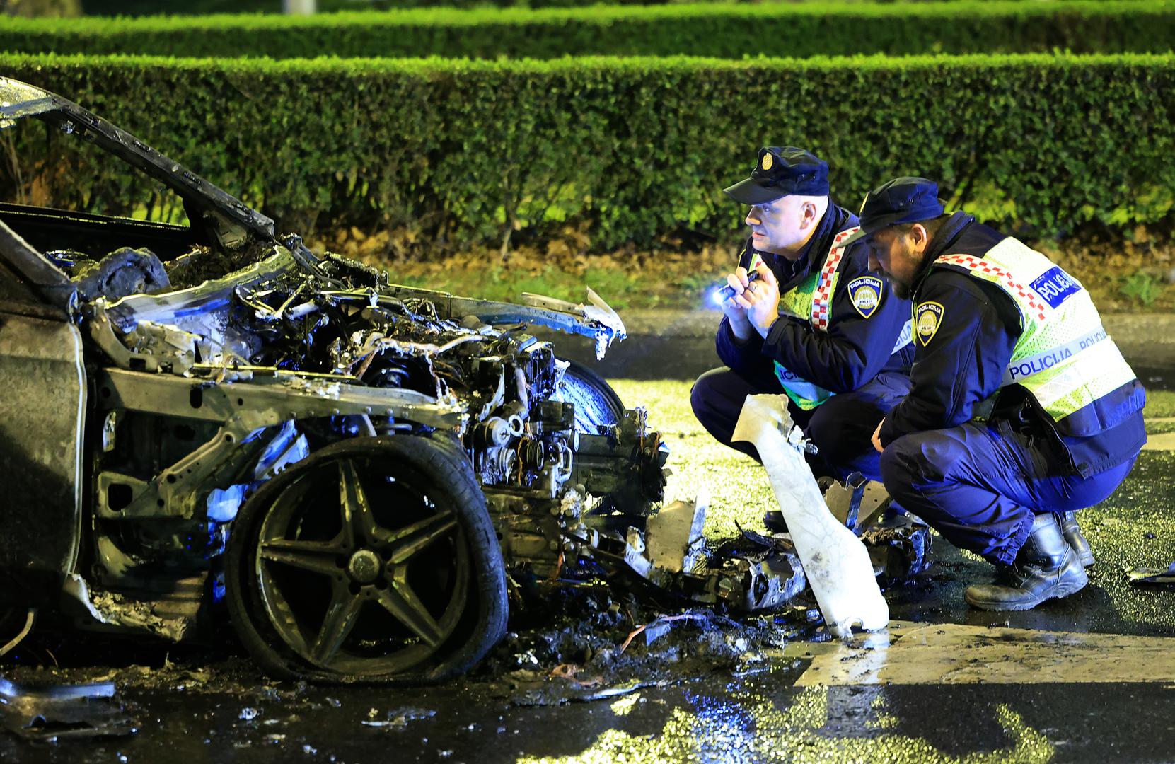 13.03.2024., Zagreb - Vatrogasci ugasili pozar osobnog automobila u Vukovarskoj ulici kod krizanja s Heuinzlovom. Photo: Marko Prpic/PIXSELL