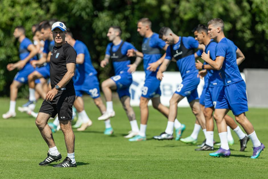 Početak priprema nogometaša Osijeka za nadolazeću sezonu 