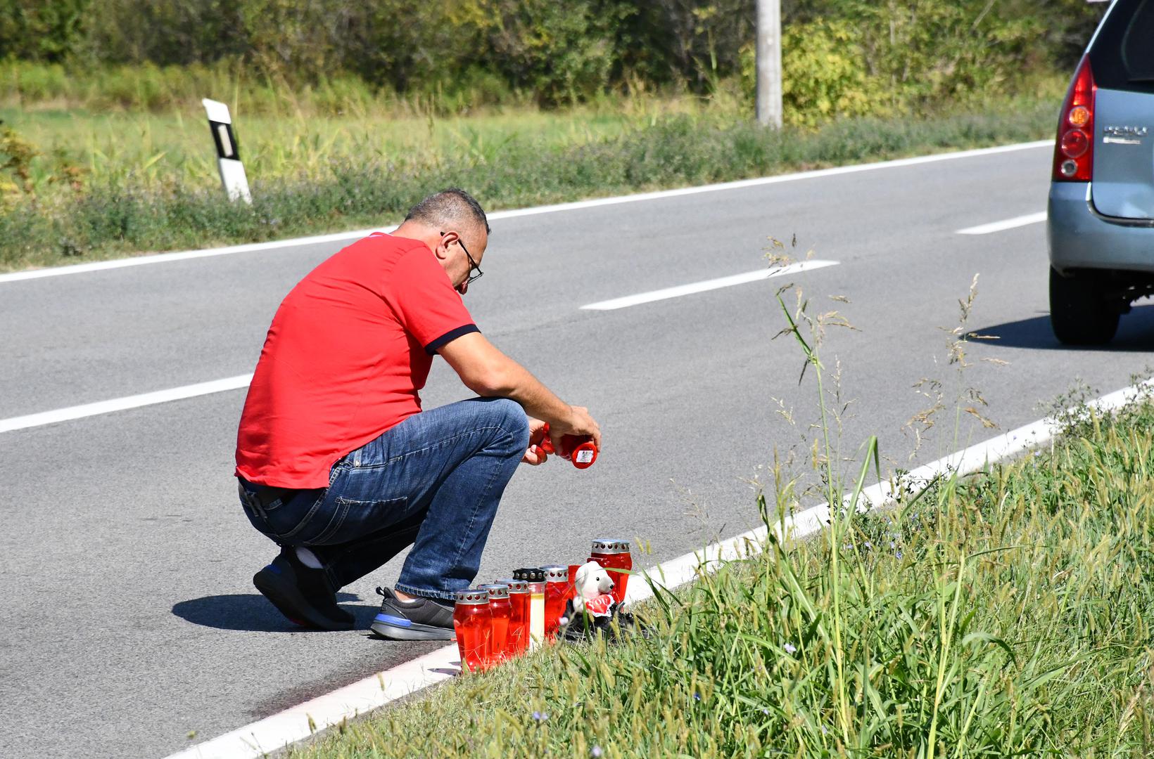 24.08.2024.,  Cage - Mjesto gdje je u petak navecer poginuo dječak (13) koji se vozio biciklom,. Na njega je automobilom naletio alkoholizirani vozac koji se udaljio s mjesta nesrece. Photo: Ivica Galovic/PIXSELL