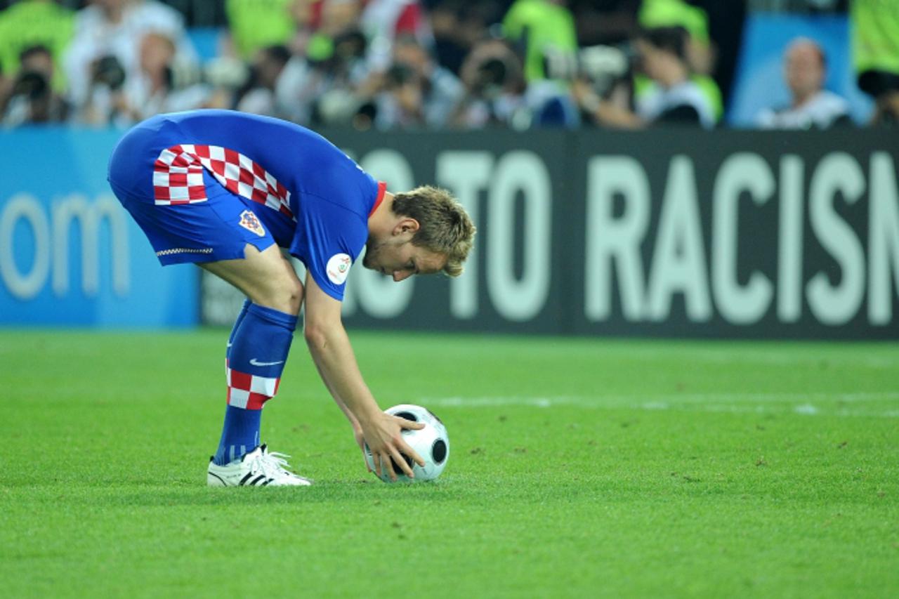 'sport......austrija.....20.06.2008. bec - hrvatska reprezentacija na europskom prvenstvu 2008 u austriji i svicarskoj/ ernst happel stadion prater - utakmica turska hrvatska/ rakitic    foto: marko l