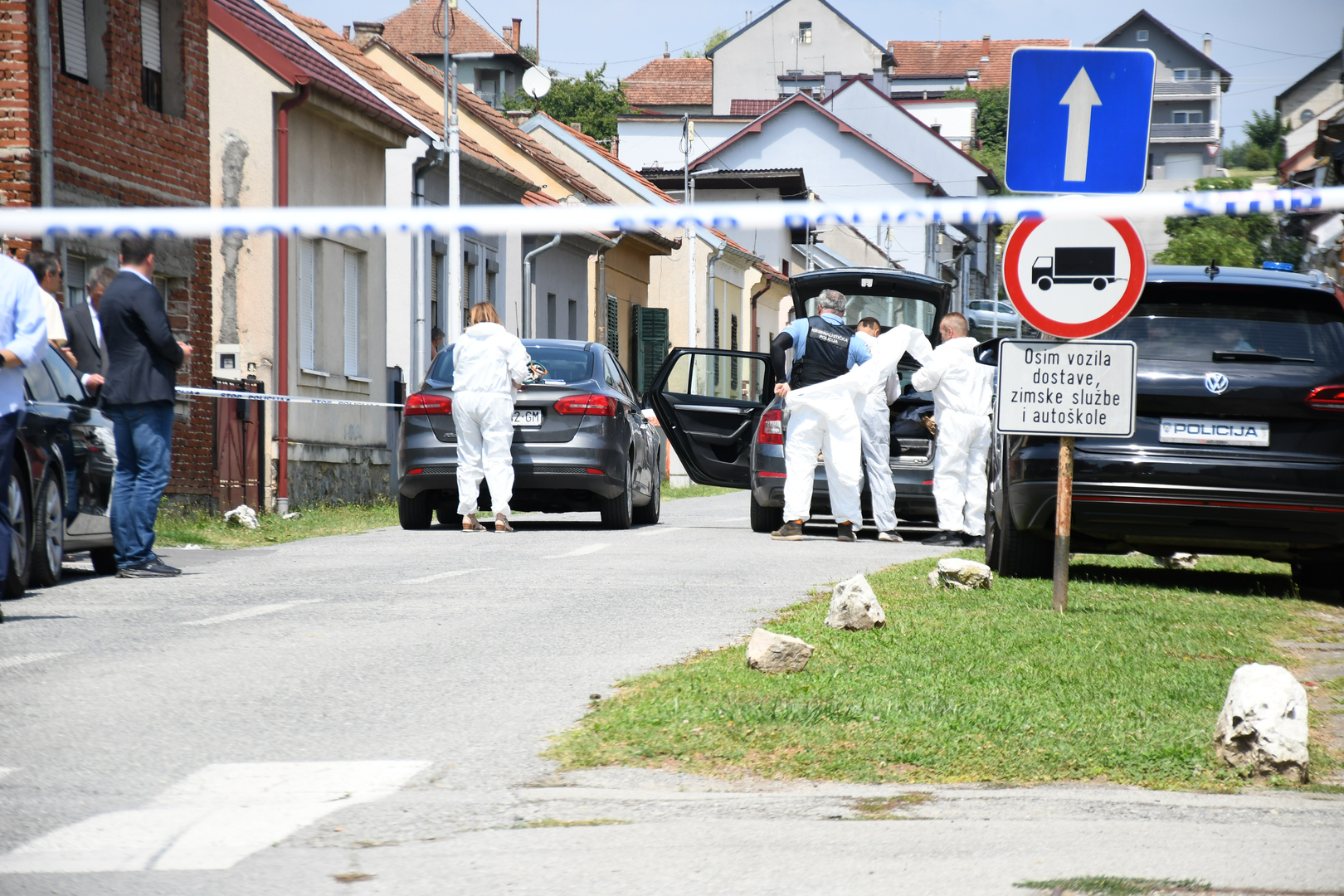 22.07.2024., Daruvar - U Domu za starije i nemocne osobe u Mazuranicevoj ulici muskarac je poceo pucati po ljudima te je petero osoba smrtno stradalo dok se ostalima pruza lijecnicka pomoc.  Photo: Damir Spehar/PIXSELL