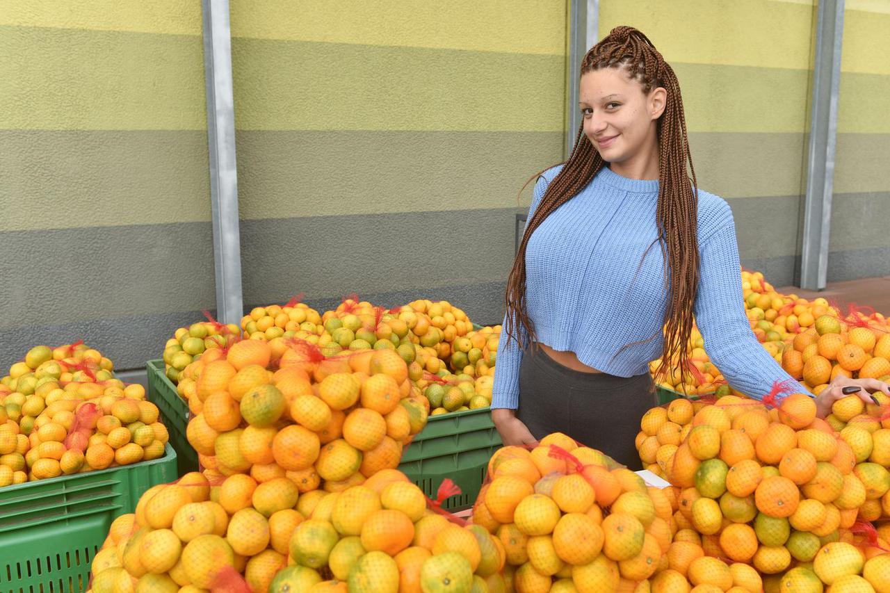 Šibenik: Proizvo?a?i iz doline Neretve prodaju svoje doma?e agrume