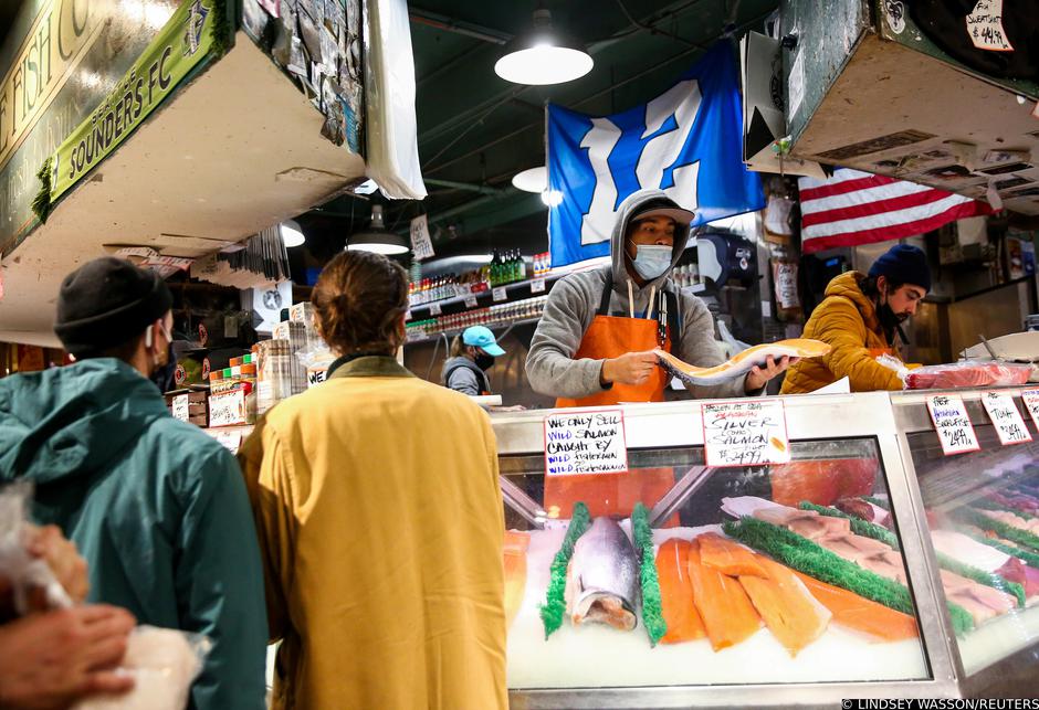 Preparations begin for the Thanksgiving holiday in Seattle