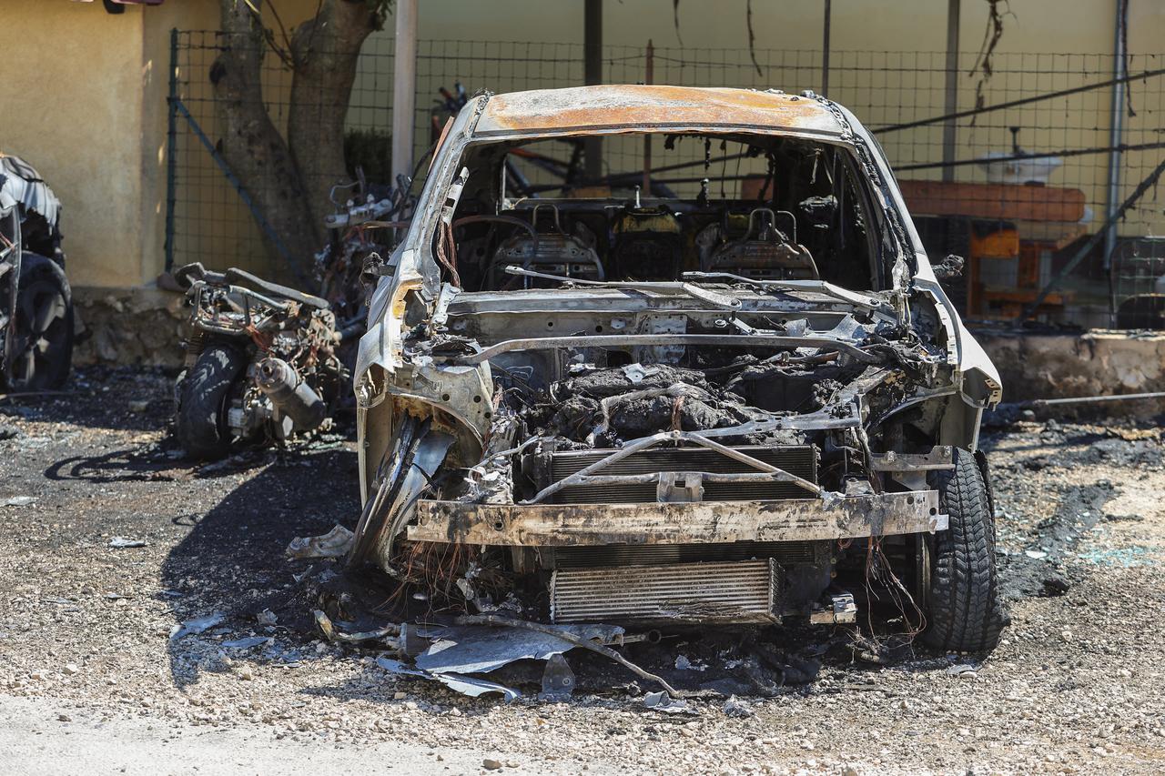 Rovinj: Zapaljeni motor i automobil policijskog načelnika