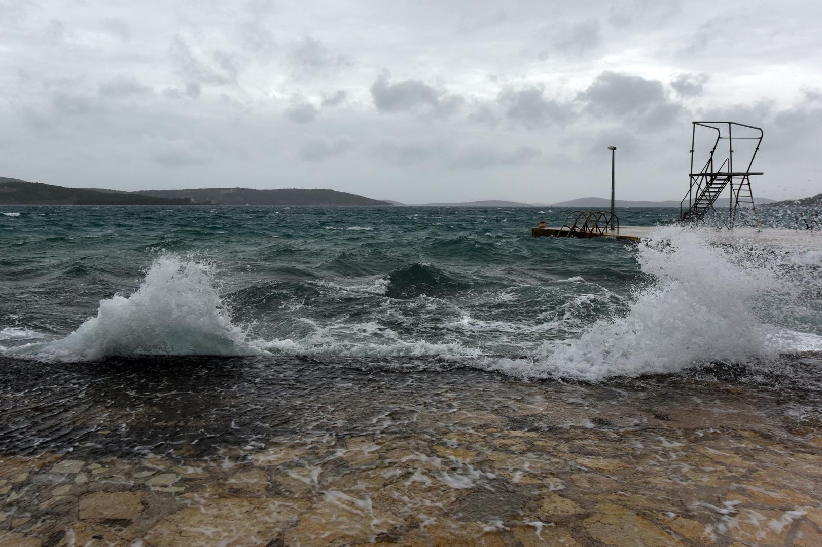 Proljetni dojam kvari jedino kiša koja pada u većini zemlje.