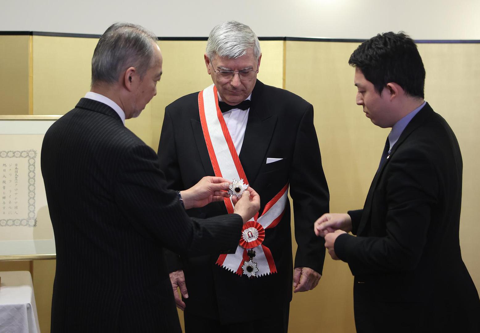 17.04.2023., Zagreb - Potpredsjednik Hrvatskoga sabora akademik Zeljko Reiner prima "Odlicje Reda izlazeceg sunca prve klase s lentom" u rezidenciji japanskog veleposlanika. Photo: Marko Prpic/PIXSELL