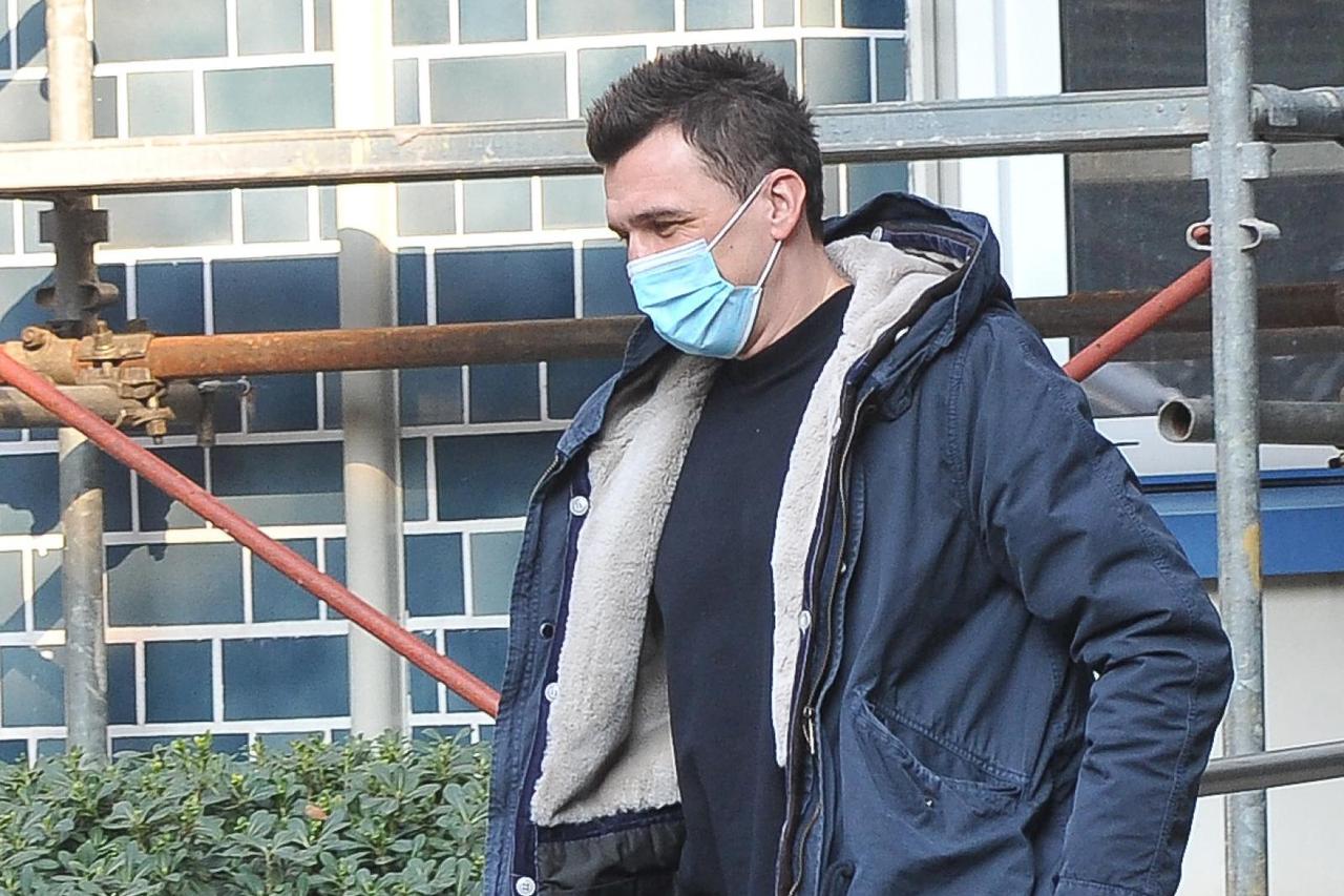 madonnina clinic - medical examinations for the new football player milan mario mandzukic