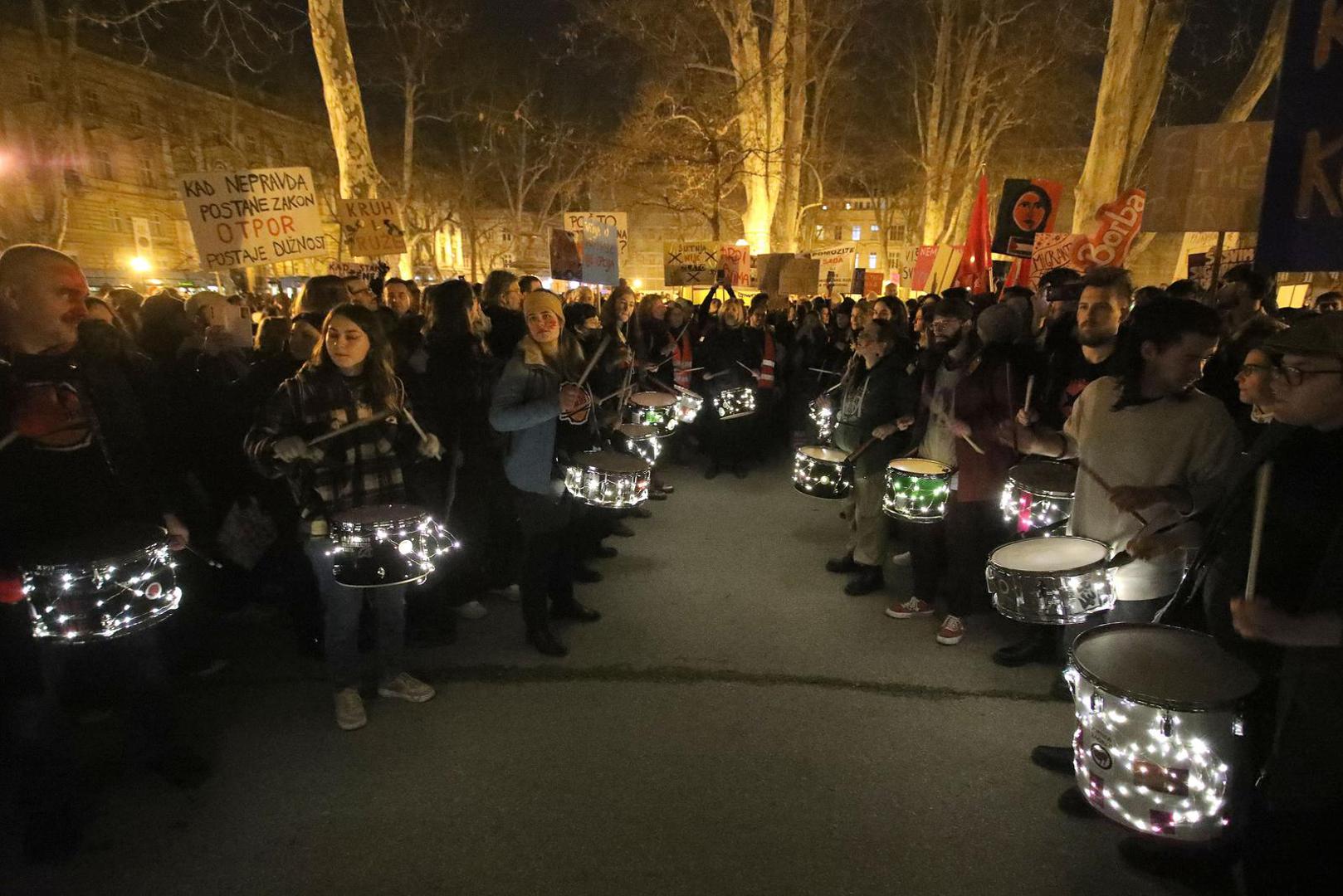 08.03.2024., Zagreb - Feministički kolektiv fAKTIV organizirao je osmomartovski nocnom mars pod geslom „Feminizam i gotovo“. Photo: Tomislav Miletic/PIXSELL