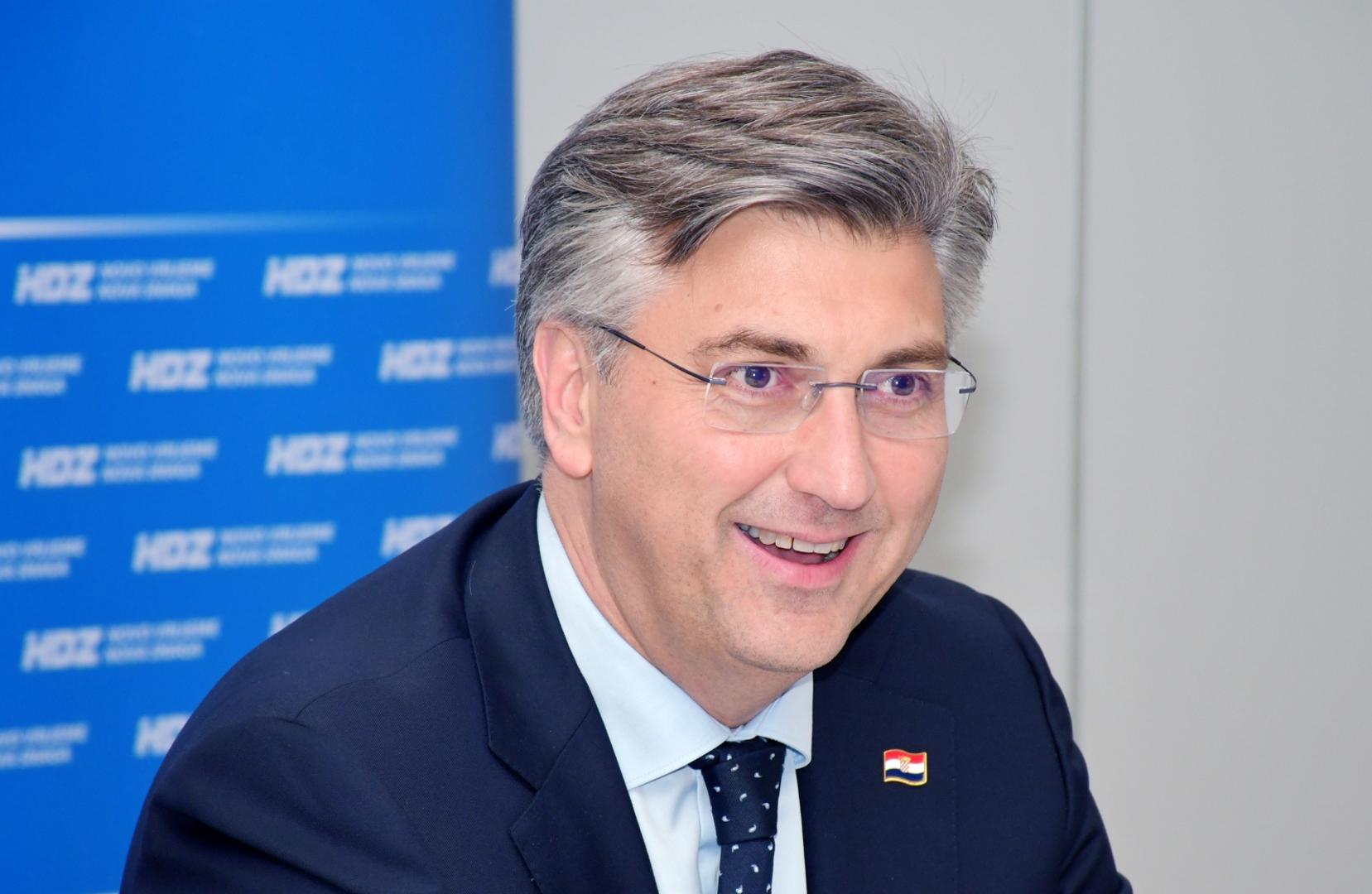 03.06.2020., Sisak - Predsjednik Vlade i HDZ-a Andrej Plenkovic sudjelovao je na sjednici Zupanijskog odbora HDZ-a Sisacko-moslavacke zupanije.
Photo: Nikola Cutuk/PIXSELL