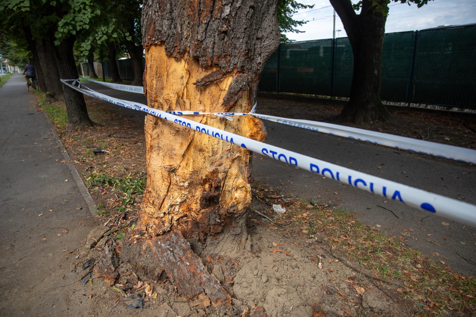 03.09.2022., Osijek - Mjesto nesrece do koje je doslo nocas iza ponoci u Osijeku, u kojoj je poginula jedna osoba, a cetvero ih je tesko ozlijedeno. Photo: Borna Jaksic/PIXSELL