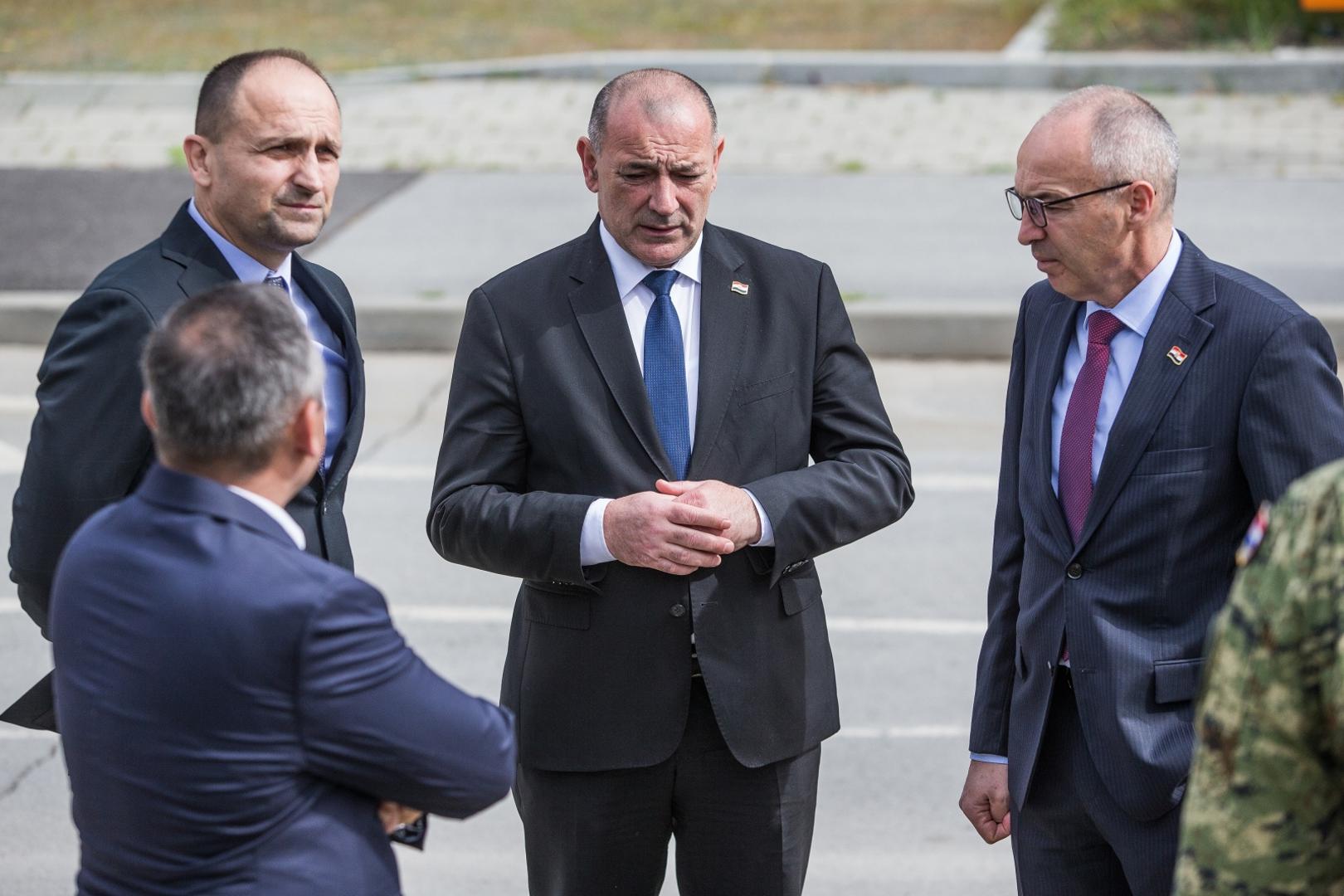 29.04.2020., Osijek - Svecano obiljezavanje 29. obljetnice osnutka 3. gardijske brigade Kune i Tenkovske bojne Kune Gardijske oklopno-mehanizirane brigade Hrvatske kopnene vojske te polaganje vijenaca i paljenje svijeca na spomenik poginulim pripadnicima. Photo: Davor Javorovic/PIXSELL