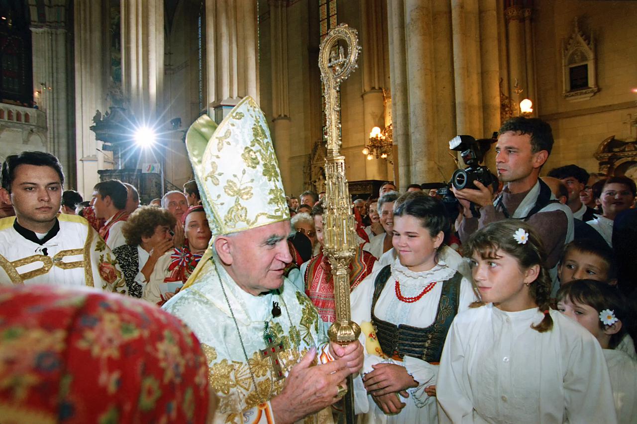 Kardinal Franjo Kuharić u razdoblju od 1992 - 1998 godine 
