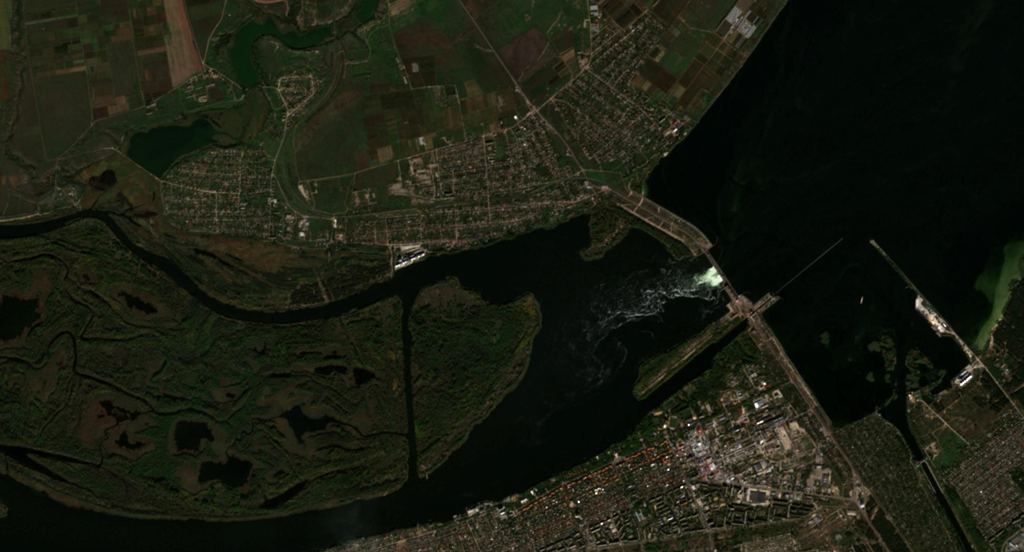 A satellite image shows a view of the location of the Kakhovka dam and the surrounding region in Kherson Oblast, Ukraine, October 18, 2022.  European Union/ Copernicus Sentinel-2 L2A/Handout via REUTERS    THIS IMAGE HAS BEEN SUPPLIED BY A THIRD PARTY. MANDATORY CREDIT Photo: EUROPEAN UNION/ COPERNICUS SENTI/REUTERS