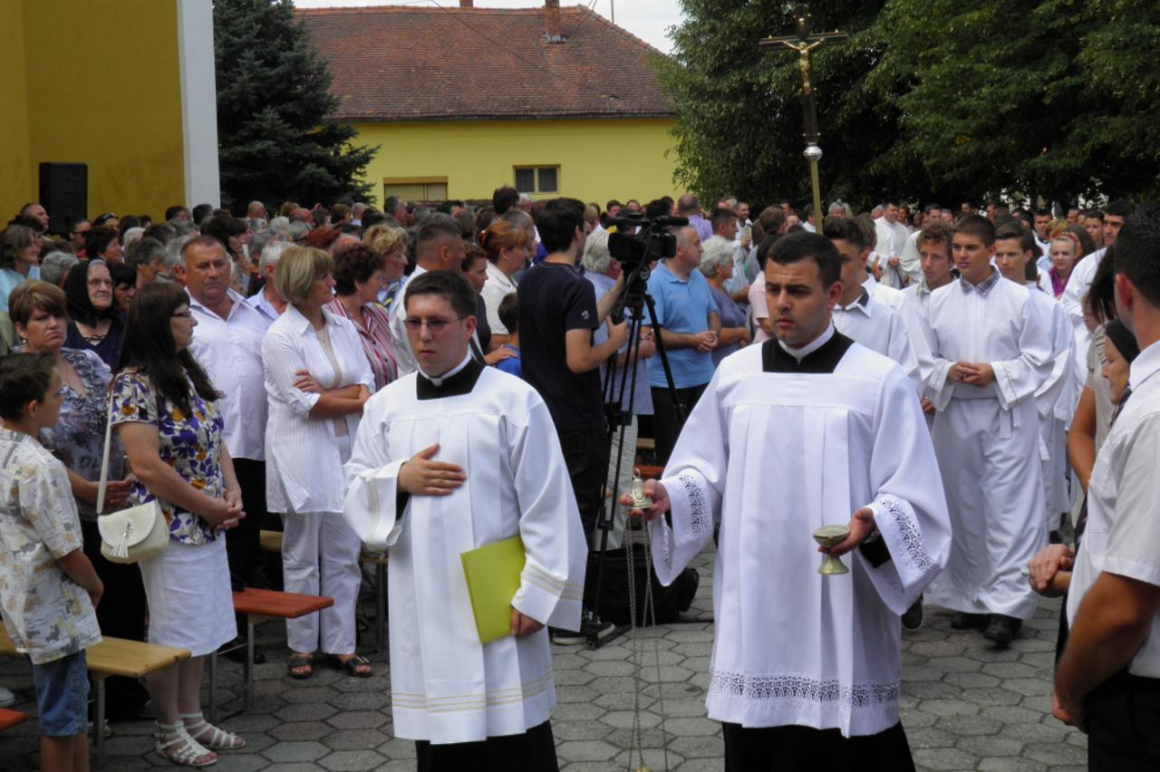 ivica bošnjak,mlada misa (1)