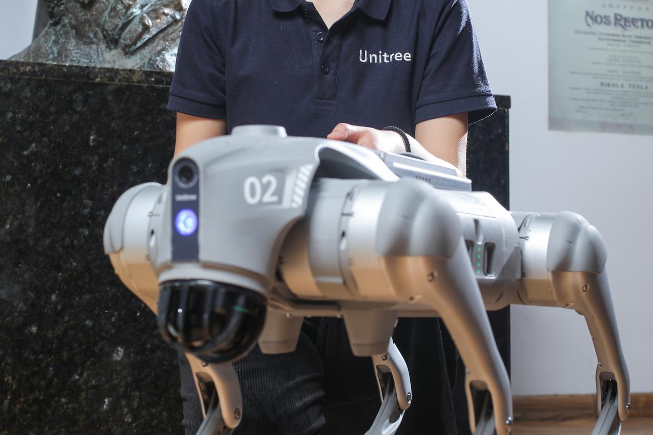 Zagreb: Molly Xi, predstavnica kineske robotičarske tvrtke Unitree Robotics