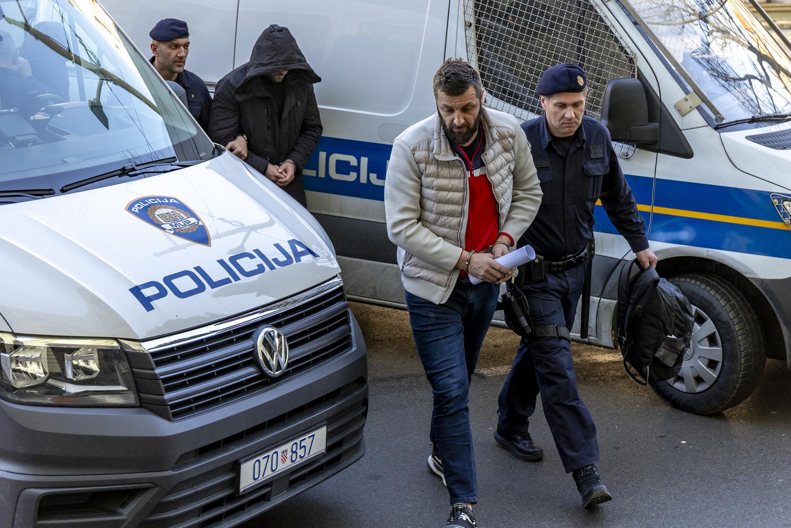 25.01.2024., Osijek - Na Zupanijski sud u Osijeku privedena petorica muskaraca osumnjicenih za krijumcarenje ljudi. Photo: Davor Javorovic/PIXSELL