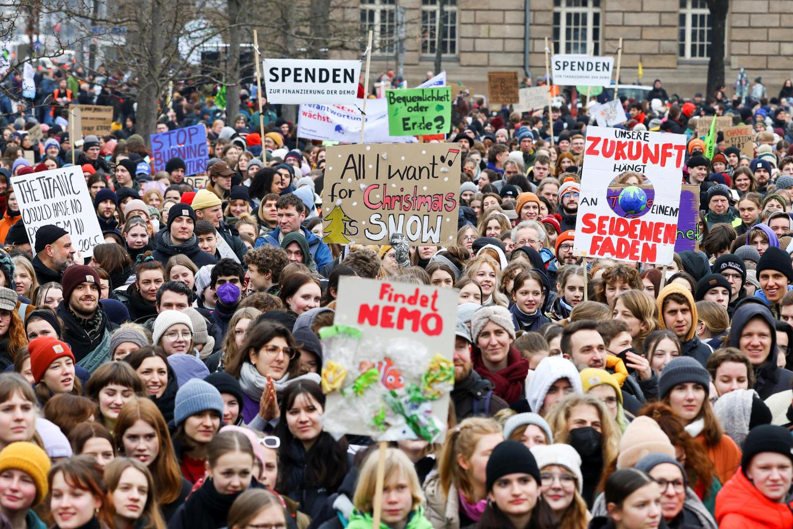 People take part in the Global Climate Strike of the movement Fridays for Future, in Berlin, Germany, March 3, 2023. REUTERS/Christian Mang Photo: CHRISTIAN MANG/REUTERS