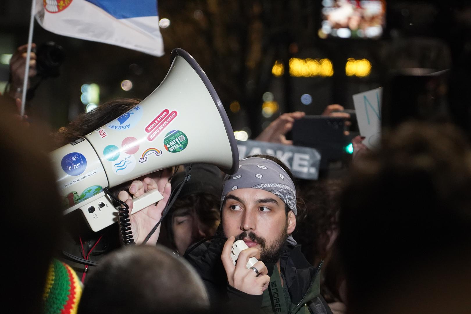 20, December, 2023, Belgrade - In front of the seat of the Republican Electoral Commission, a protest organized by the coalition "Serbia against violence" is in progress due to the "stealing of the citizens' electoral will". Photo: Antonio Ahel/ATAImages

20, decembar, 2023, Beograd -  Ispred sedista Republicke izborne komisije u toku je trci protest koji je organizovala koalicija "Srbija protiv nasilja" zbog "kradje izborne volje gradjana". Photo: Antonio Ahel/ATAImages Photo: Antonio Ahel/ata  images/PIXSELL