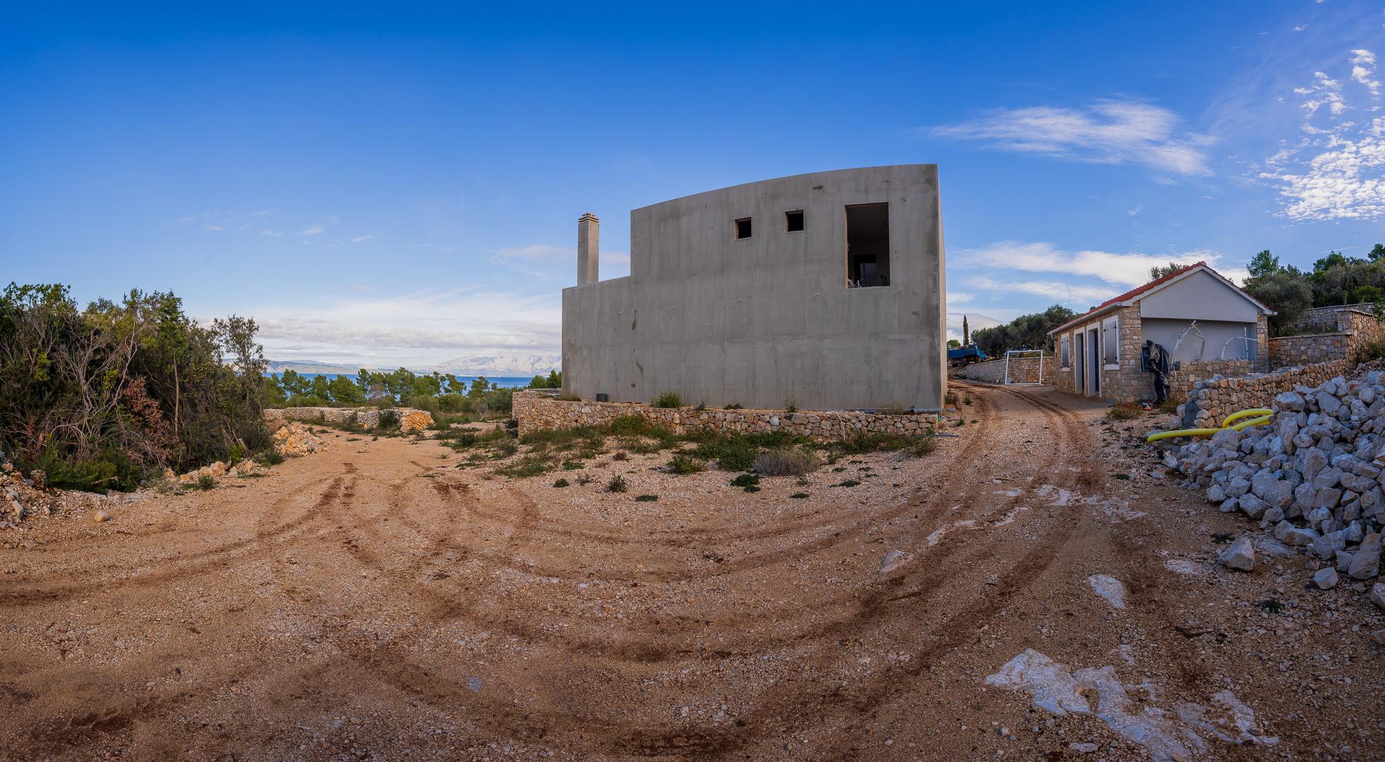 11.12.2023., Zastrazisce Otok Hvar, Bespravno sagradjena Vila Frane Barbarica bivseg sefa HEP-a. Photo: Zvonimir Barisin/PIXSELL