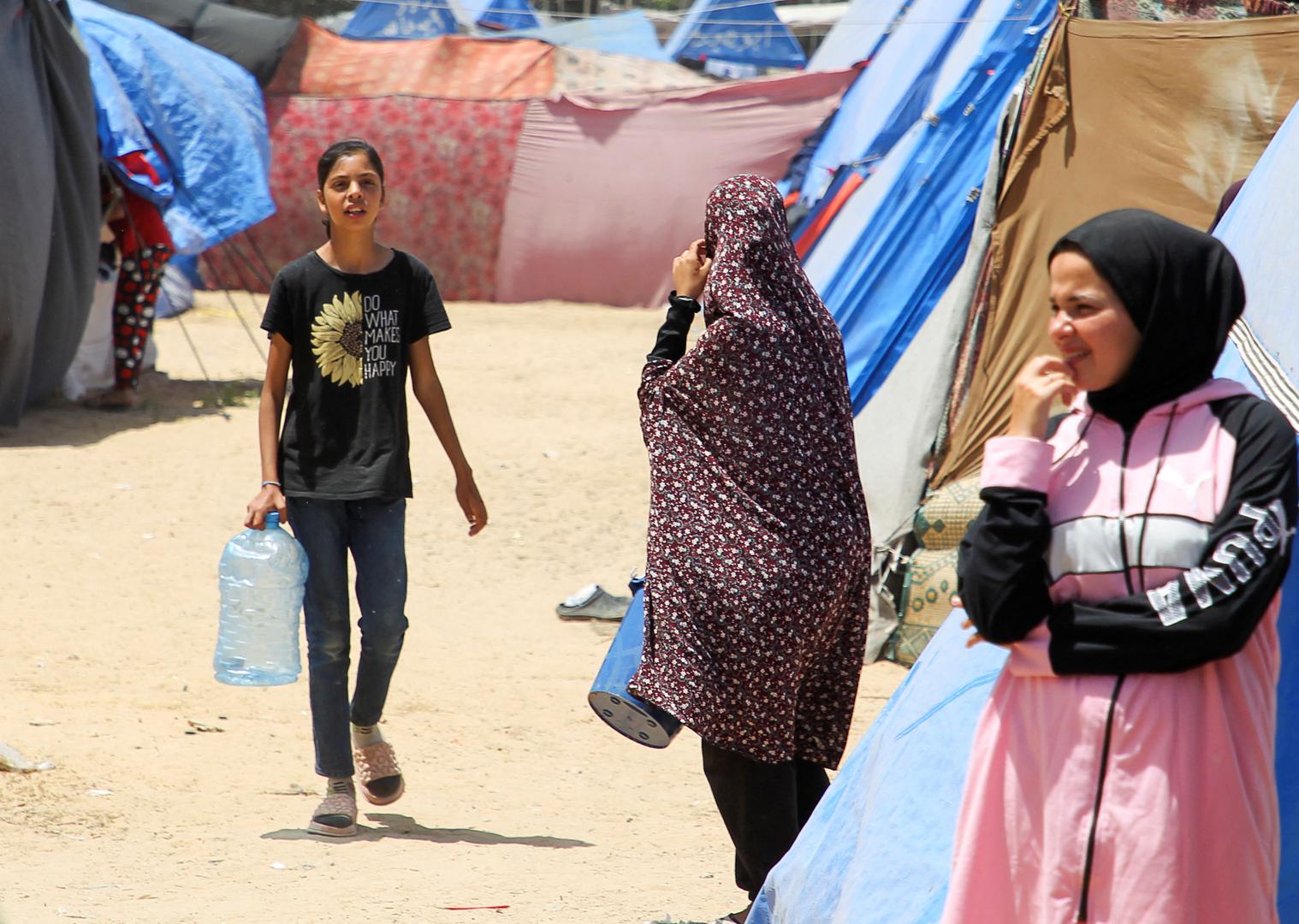 Displaced Palestinians, who fled their houses due to Israeli strikes, shelter at a tent camp, amid the ongoing conflict between Israel and the Palestinian Islamist group Hamas, in Rafah in the southern Gaza Strip, May 5, 2024. REUTERS/Hatem Khaled Photo: HATEM KHALED/REUTERS