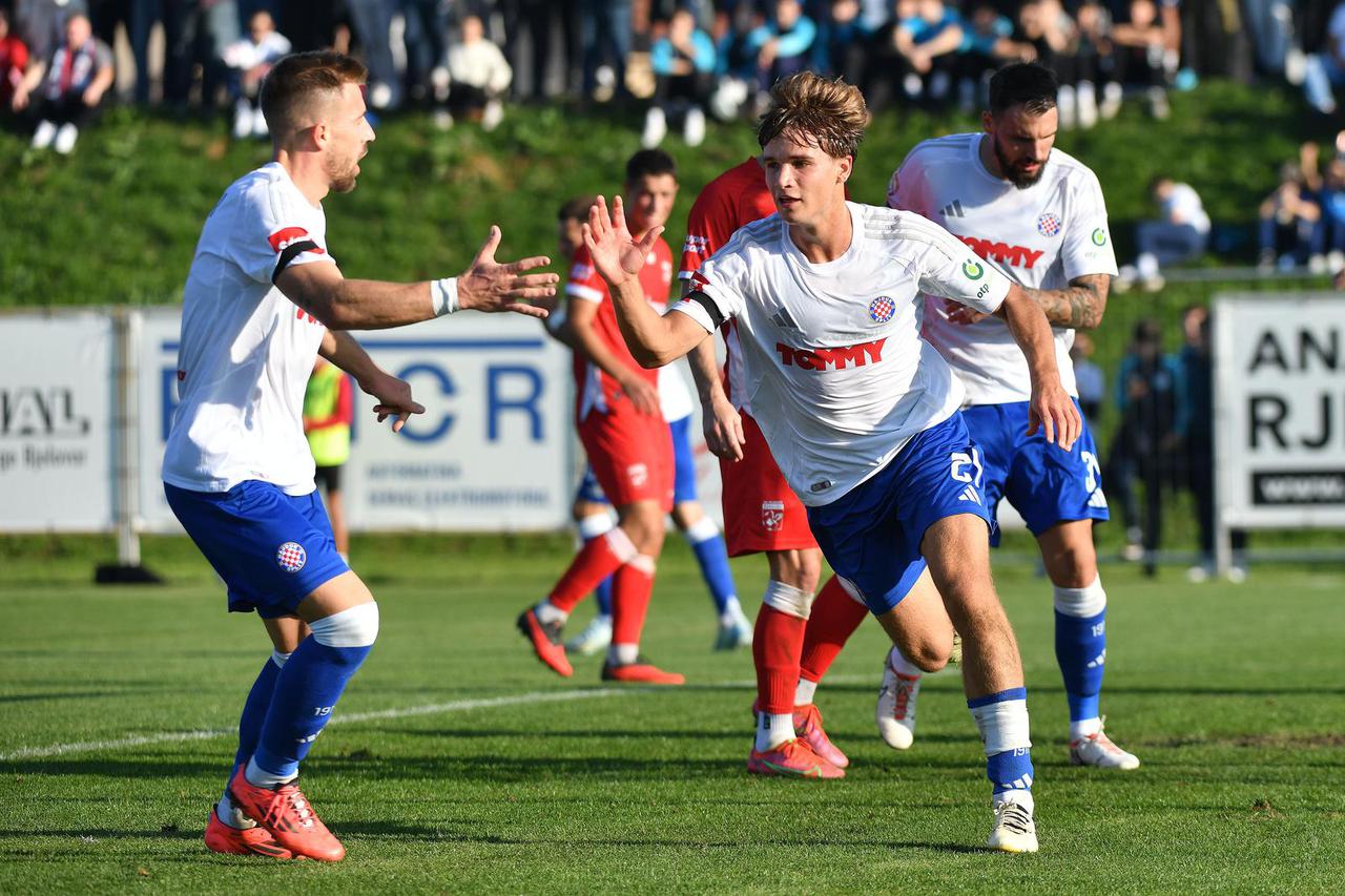 Bjelovar: 1/8 finala SuperSport Hrvatskog nogometnog kupa, NK Mladost Ždralovi - HNK Hajduk