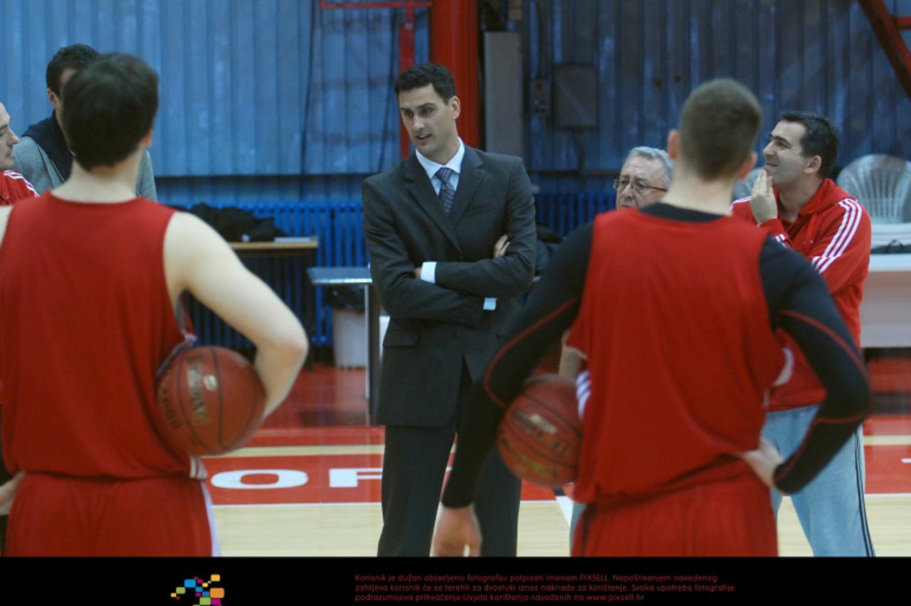 '18.11.2012., Zagreb, Dom sportova - Konferencija za medije KK Cedevite zbog ostavke trenera Boze Maljkovica. Matej Mamic.  Photo: Luka Stanzl/PIXSELL'