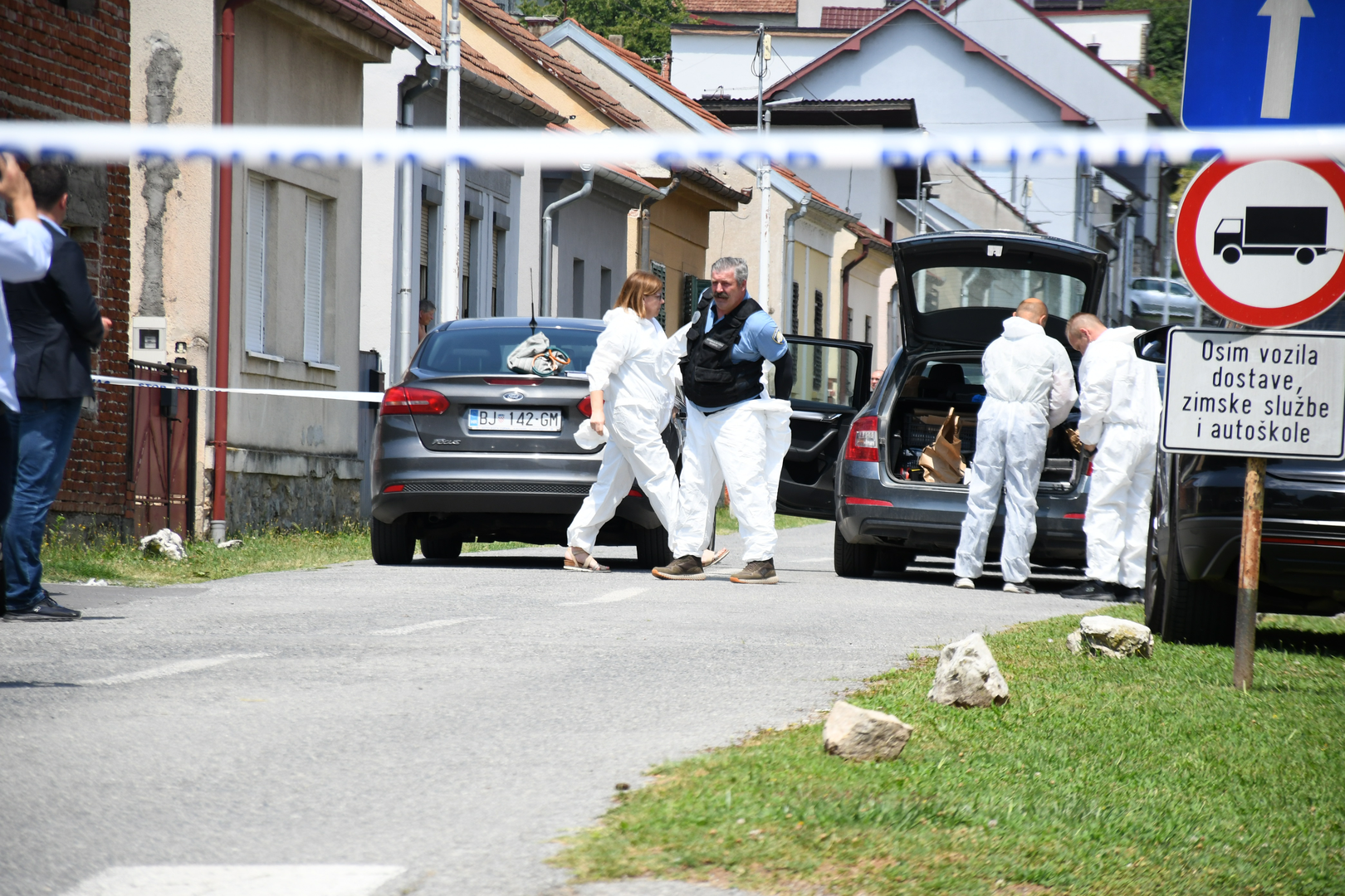 22.07.2024., Daruvar - U Domu za starije i nemocne osobe u Mazuranicevoj ulici muskarac je poceo pucati po ljudima te je petero osoba smrtno stradalo dok se ostalima pruza lijecnicka pomoc.  Photo: Damir Spehar/PIXSELL