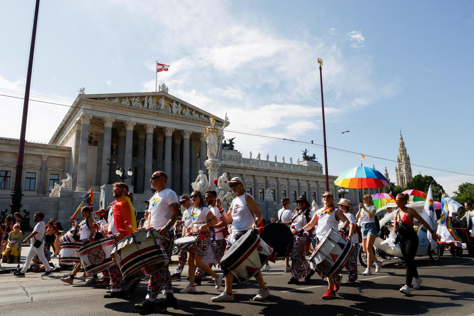 People attend a march to celebrate LGBTQ+ rights at the annual pride parade in Vienna, Austria, June 17, 2023. REUTERS/Leonhard Foeger Photo: LEONHARD FOEGER/REUTERS