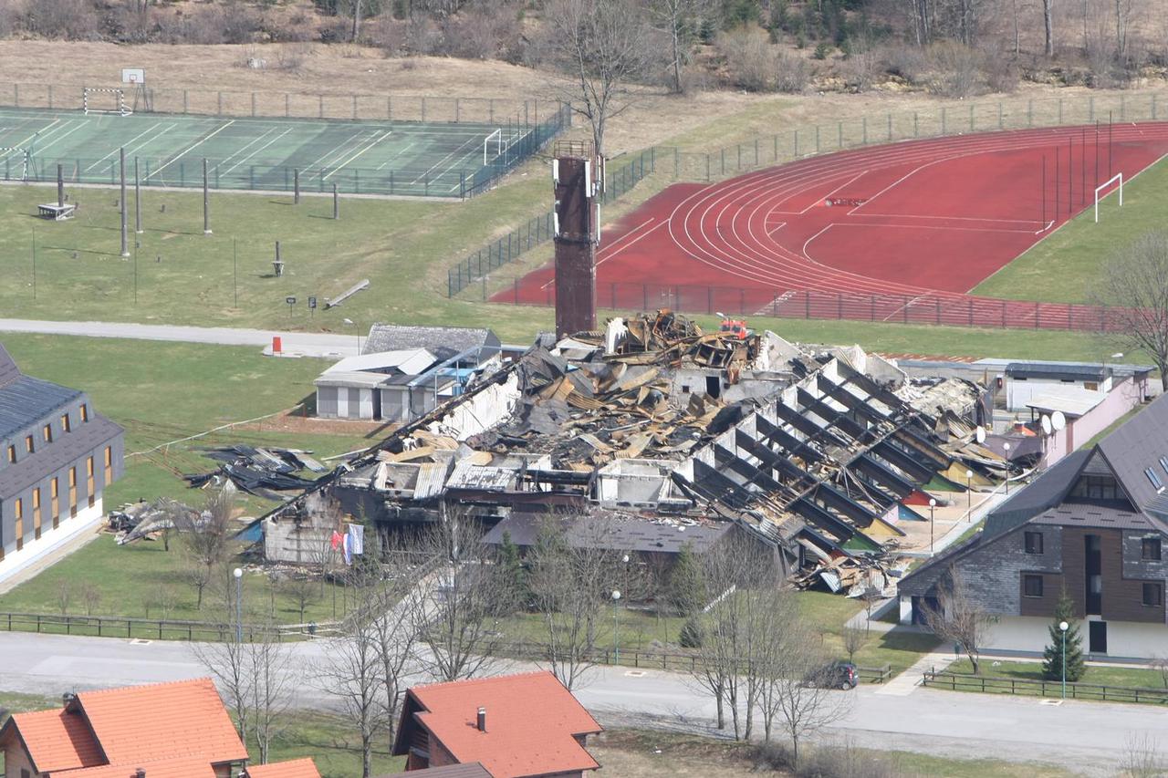 Bjelolasica: Glavna zgrada Hrvatskog olimpijskog centra nakon požara