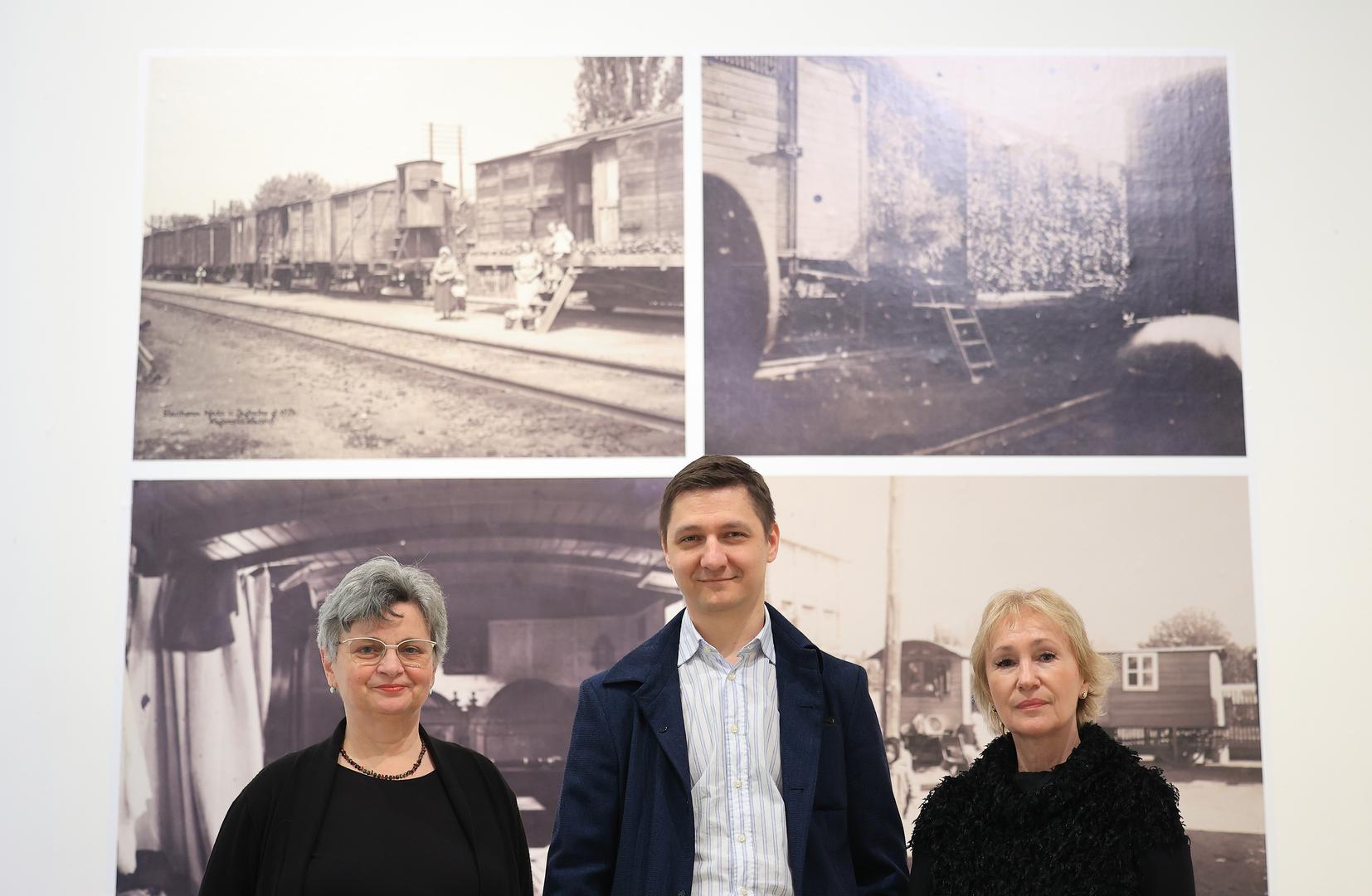 20.03.2024., Zagreb - Izlozba "Nalicje grada prije 100 godina: Fotografije iz zbirki lijecnika Vladimira Cepulica i Luje Thallera" u Etnografskom muzeju. autori izlozbe Silvija Brkic Midzic, Martin Kuhar, Stela Fatovic Ferencic Photo: Marko Prpic/PIXSELL