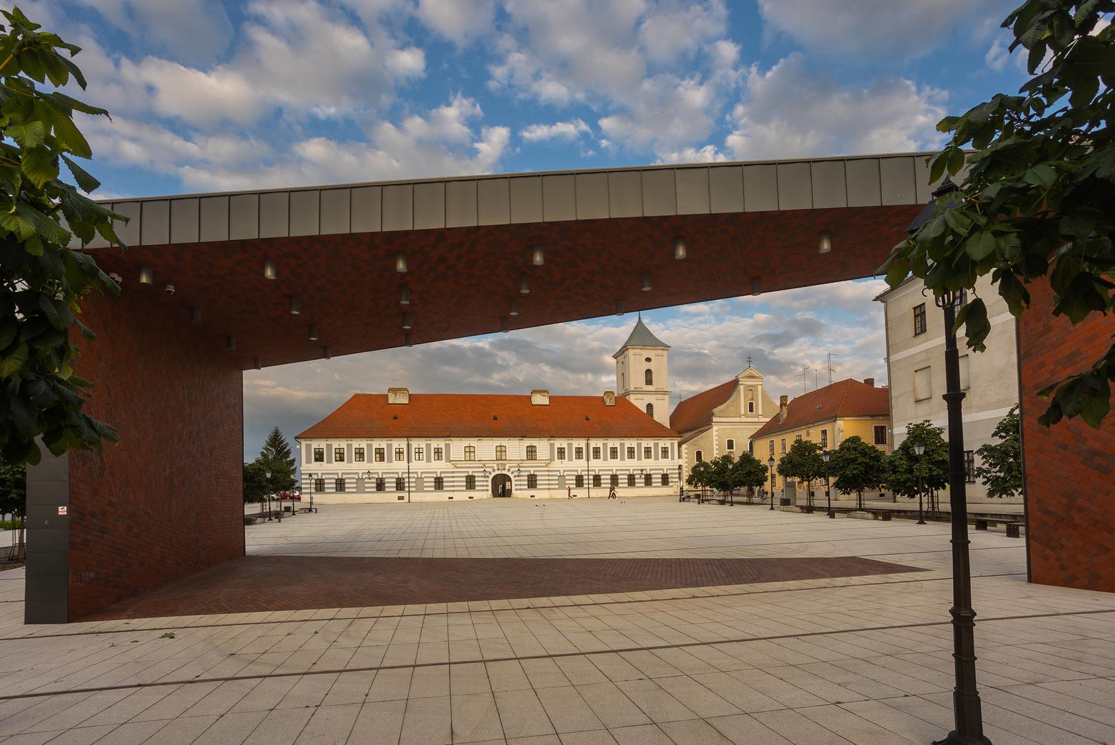 12.06.2023., Osijek - Crkva Svetog Antuna na Trgu Vatroslava Lisinskog u Tvrdji. Photo: Davor Javorovic/PIXSELL