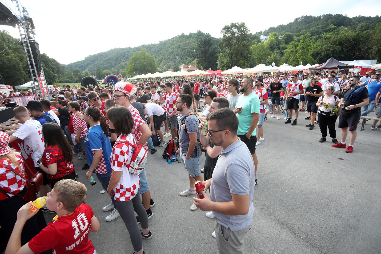 Zagreb: I na Večeranjakovoj biciklijadi pratila se utakmica Hrvatska - Španjolska