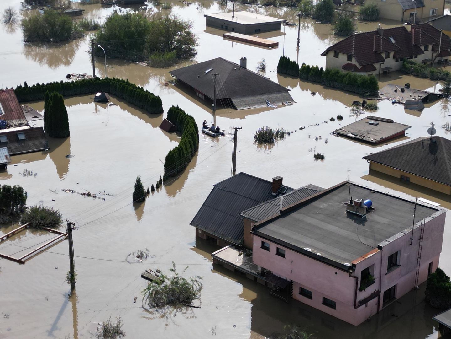 Dunav bi na ulazu u Hrvatsku, na postaji Batina, trebala doseći 750 centimetra, no ne očekuju se veliki problemi.
