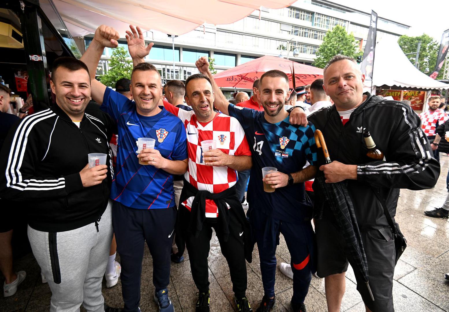 15.06.2024., Berlin, Njemacka - Navijaci u gradu prije prve utakmice na europskom prvenstvu, spanjolska hrvatska.  Photo: Marko Lukunic/PIXSELL