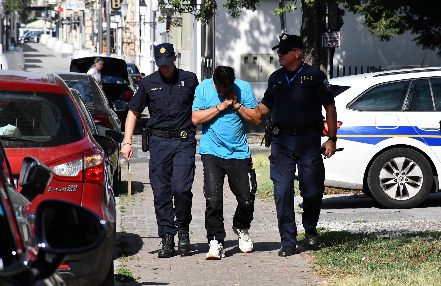 25.08.2024., Slavonski Brod - Privodjenje muskarca (50), koji je automobilom u alkoholiziranom stanju u mjestu Cage pokraj Okucana usmrtio djecaka (13) na biciklu i pobjegao s mjesta dogadjaja. Photo: Ivica Galovic/PIXSELL