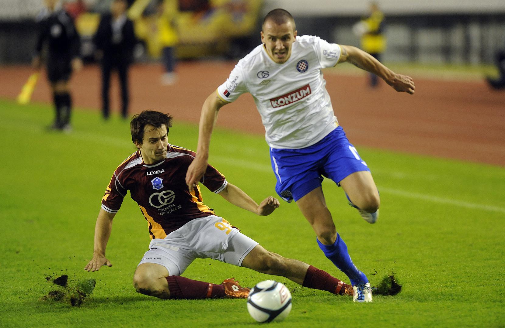 05.11.2011., Stadion Poljud,Split - 14. kolo MAXtv 1. HNL, 
NK Hajduk - NK Varazdin.
Tonci Kukoc i Mario Sacer
Photo: Tino Juric/PIXSELL