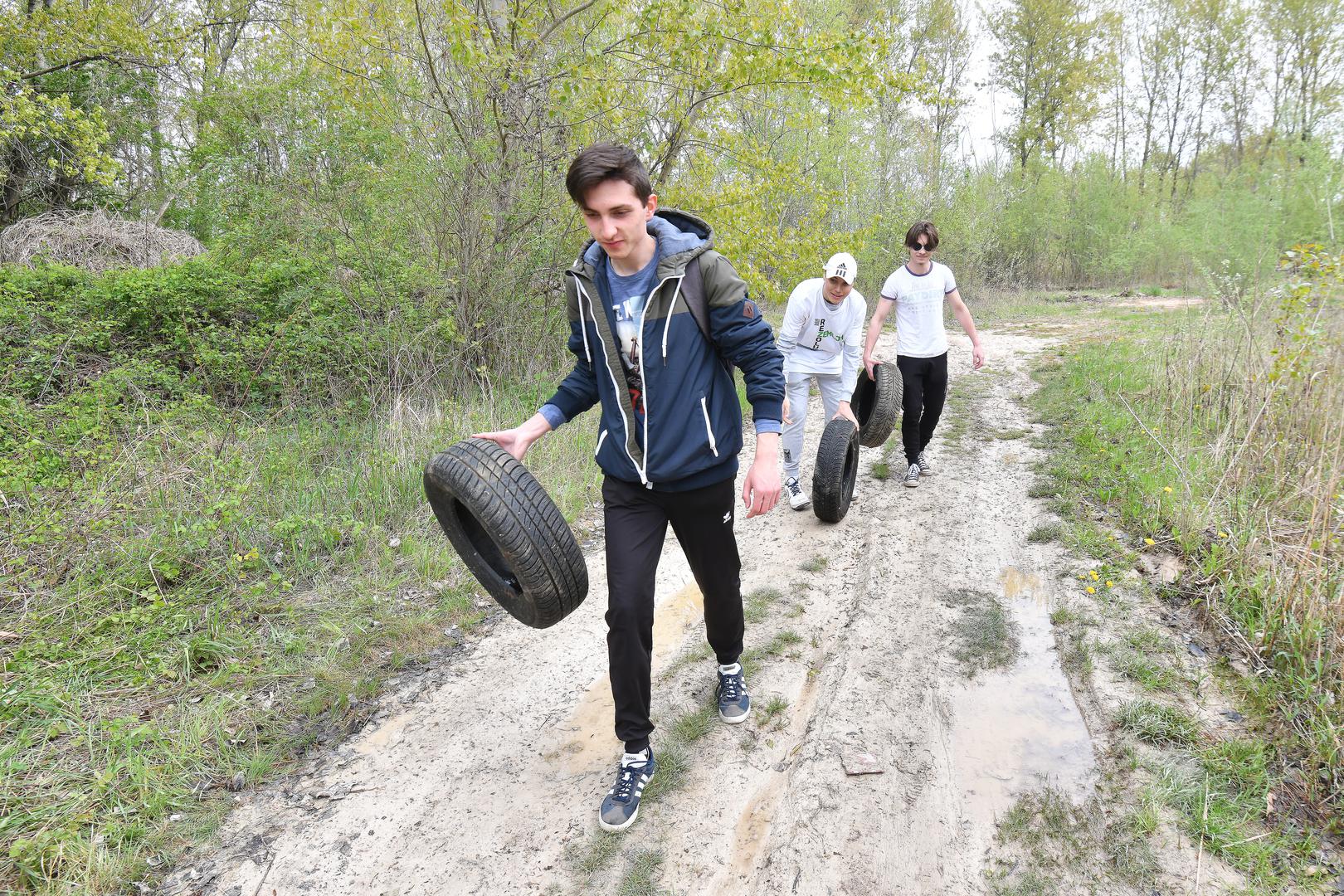 23.04.2022., Trnovec Bartolovecki - Vecernjakova akcija ciscenja u sklopu projekta "Rezolucija Zemlja".  Photo: Vjeran Zganec Rogulja/PIXSELL