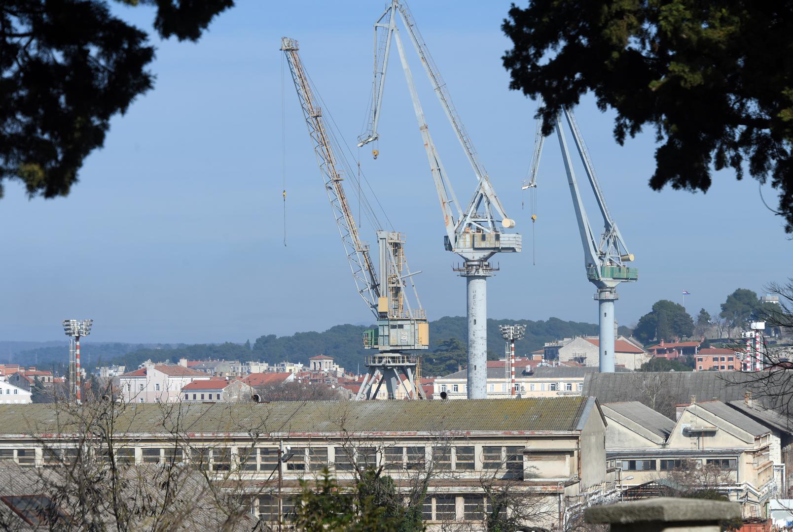 15.02.2024., Pula: U petak je u Pazinu novi pokusaj prodaje pulskog brodogradilista Uljanik. 200-tinjak preostalih radnika nada se kraju agoniji i isplati zaostalih placa. Photo: Sasa Miljevic / PIXSELL/PIXSELL