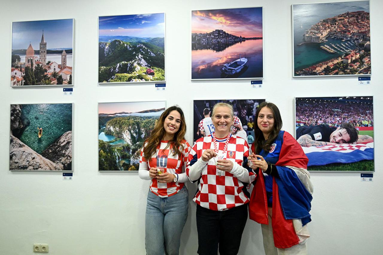 Gordan Jandroković u Neuruppinu otvorio izložbu fotografija hrvatskih krajolika