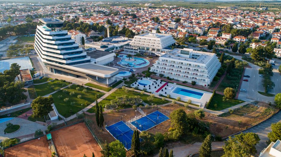 Šibensko-kninska županija dobila prve padel terene u sklopu kompleksu hotela Olympia & Olympia Sky