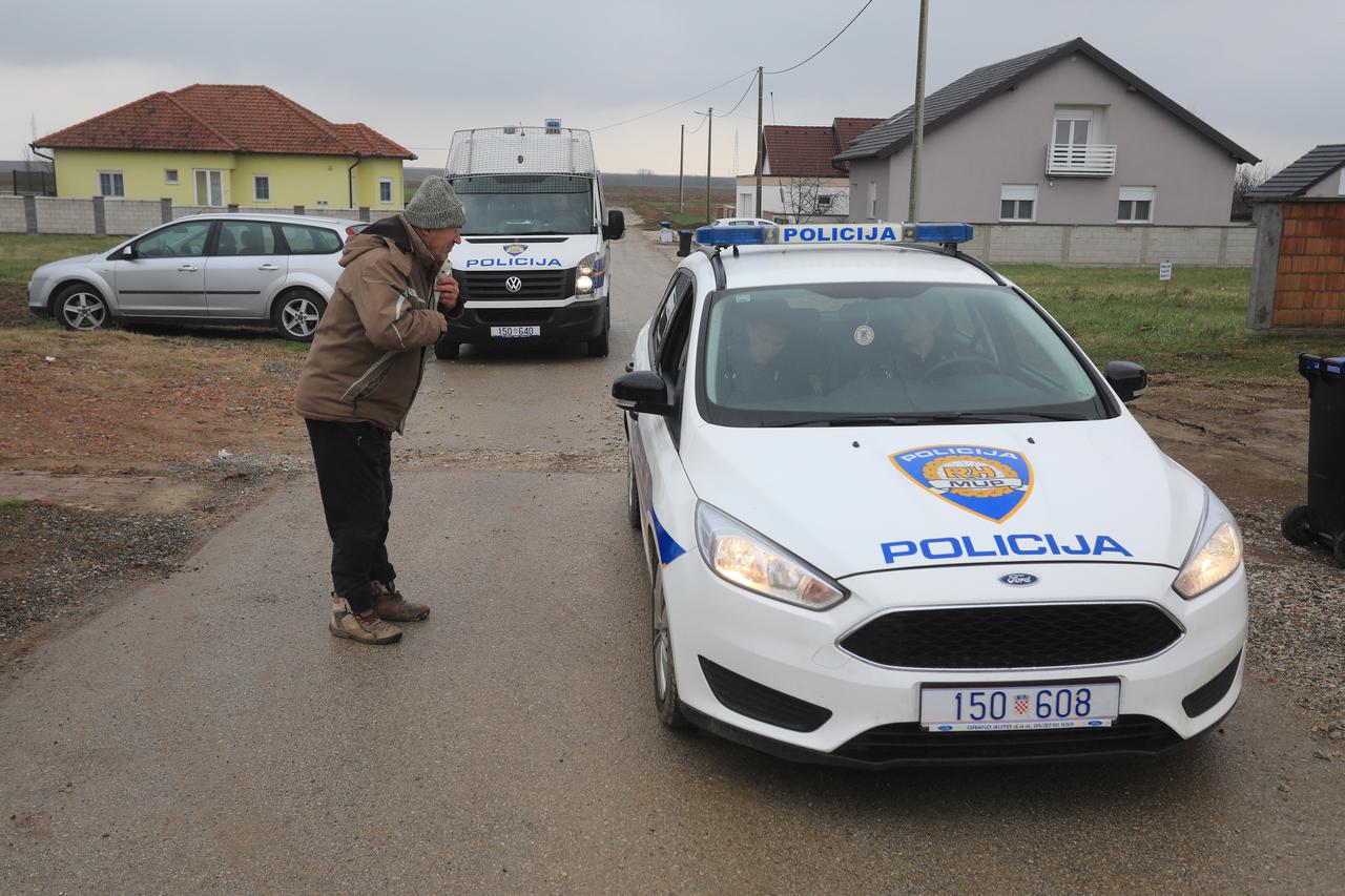 Vinkovci: U oružanoj pljački ranjena žena, počinitelj uhićen