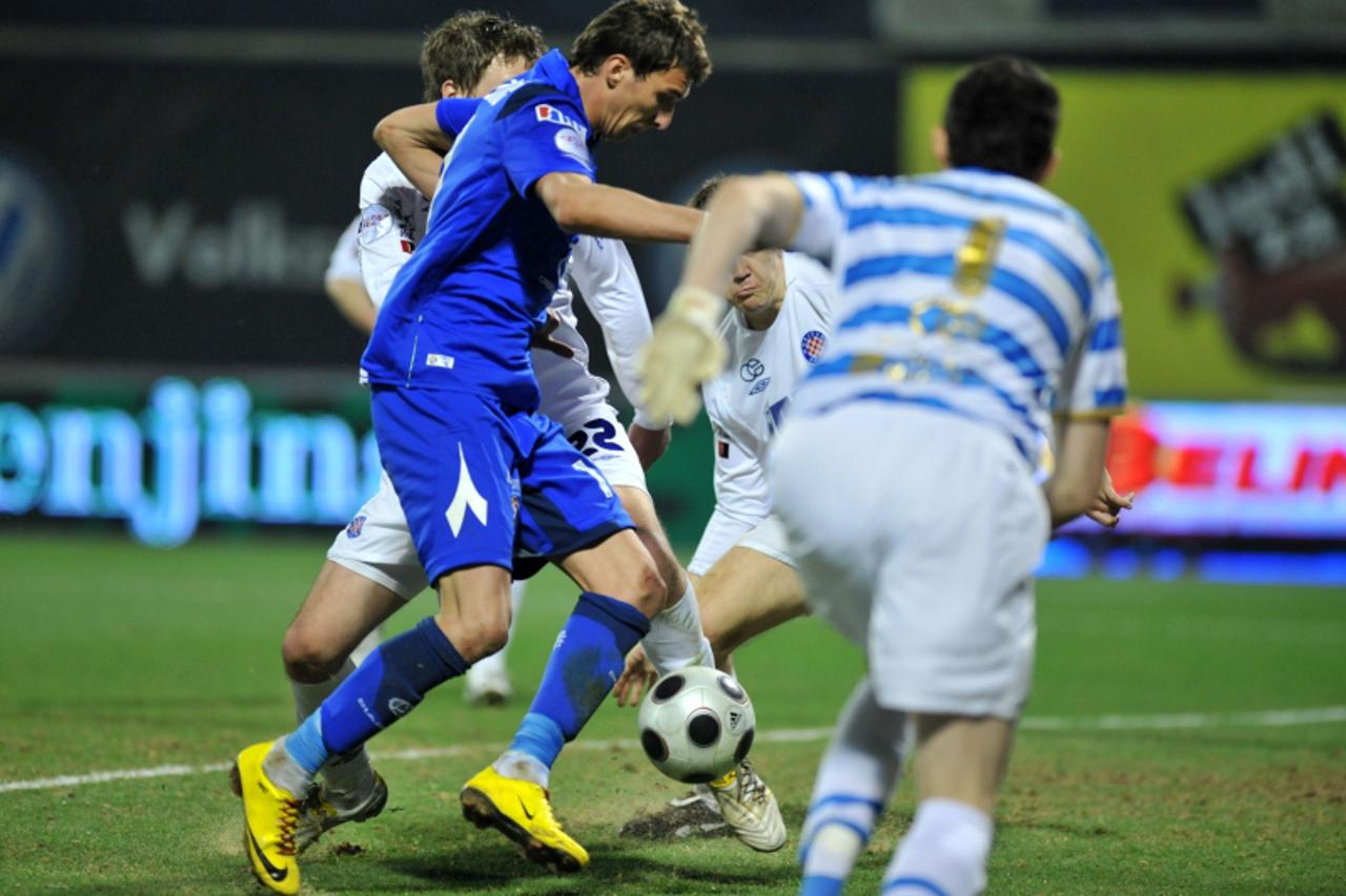 '24.03.2010, Stadion Maksimir, Zagreb - Prva polufinalna utakmica Hrvatskog kupa izmedju NK Dinama i Nk Hajduka.Mario Mandjukic. Photo: Antonio Bronic/PIXSELL'