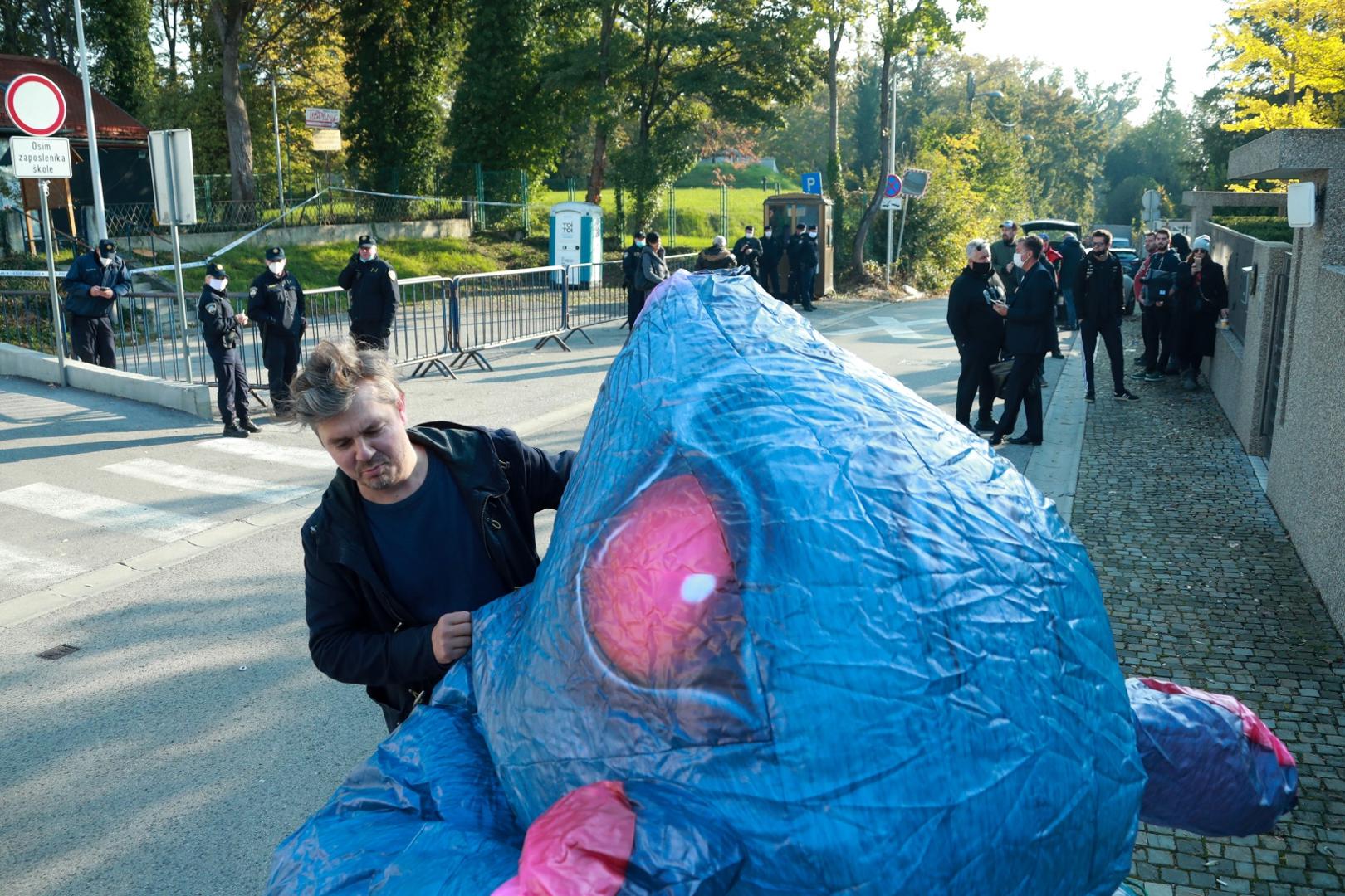 20.10.2020., Zagreb - Delozacija Glazbenog kluba Jabuka nakon sto je Opcinski sud u Zagrebu odnio rjesenje o ovrsi Grada Zagreba kao ovrsitelja. Dario Jurican Photo: Sanjin Strukic/PIXSELL