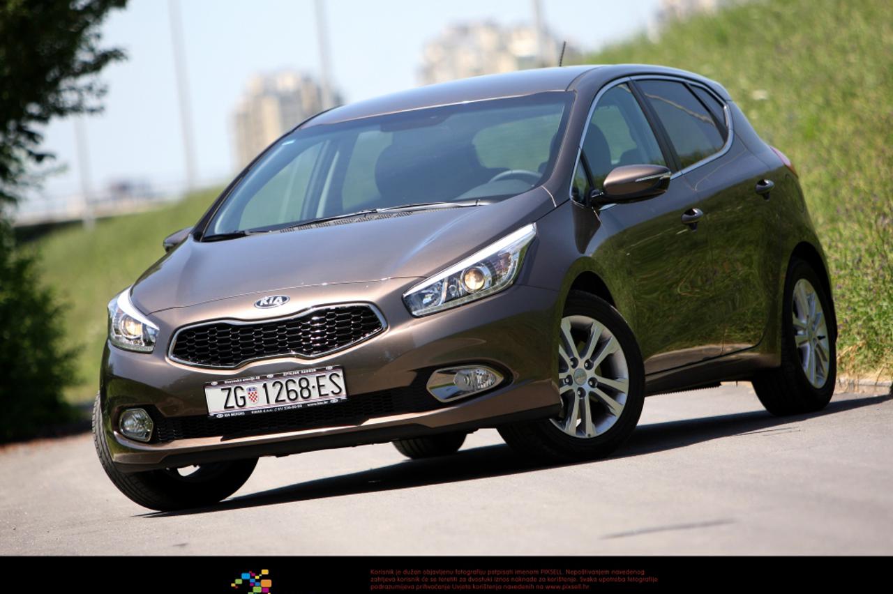 kia cee'd (1)