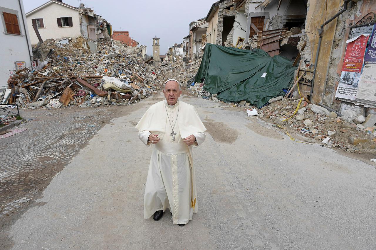 papa franjo, amatrice