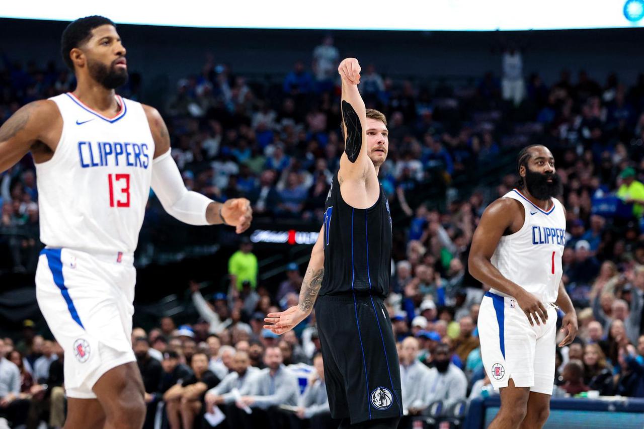 NBA: Los Angeles Clippers at Dallas Mavericks