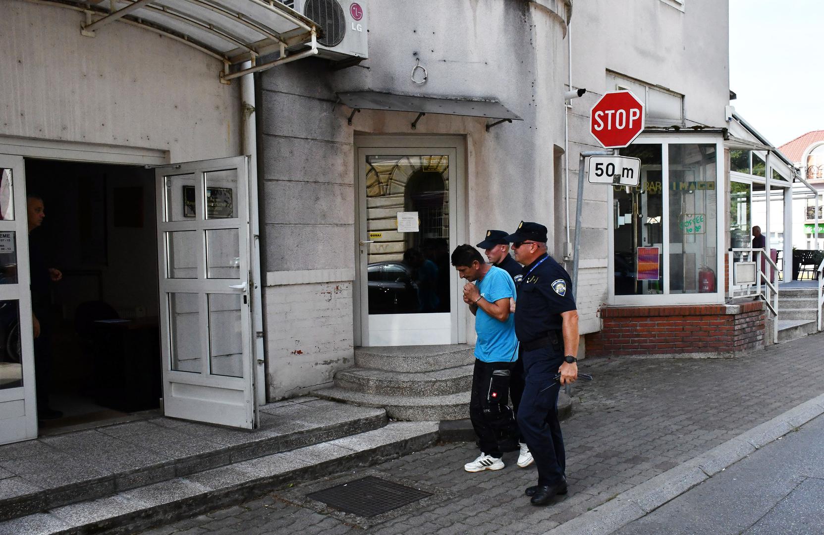 25.08.2024., Slavonski Brod - Privodjenje muskarca (50), koji je automobilom u alkoholiziranom stanju u mjestu Cage pokraj Okucana usmrtio djecaka (13) na biciklu i pobjegao s mjesta dogadjaja. Photo: Ivica Galovic/PIXSELL