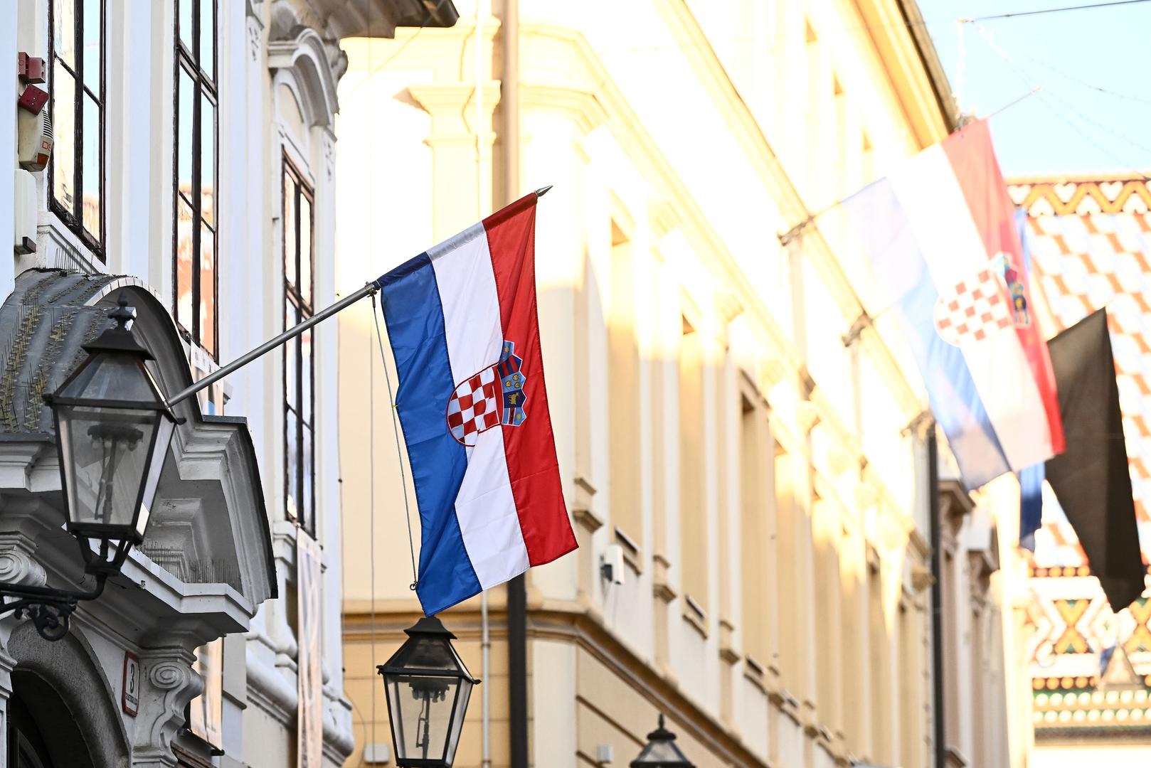 Premijer Andrej Plenković i gradonačelnik Zagreba Tomislav Tomašević jučer popodne su nakon zajedničkog hitnog sastanka izjavili da će se podignuti sigurnost u školama, a s mjerama se kreće odmah iza nastupajućih školskih praznika.